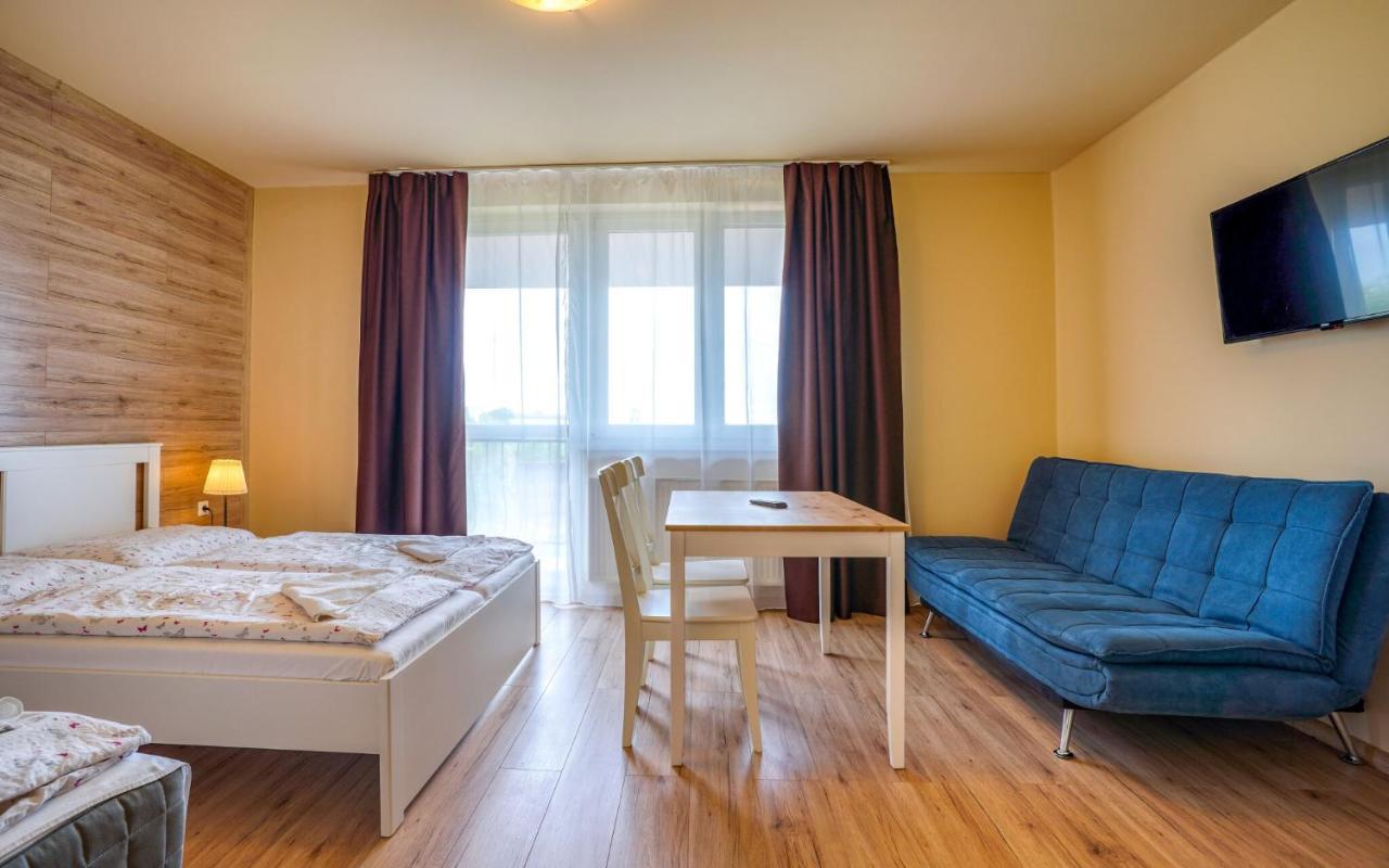 Apartmany Karmon Park Veľký Meder 외부 사진