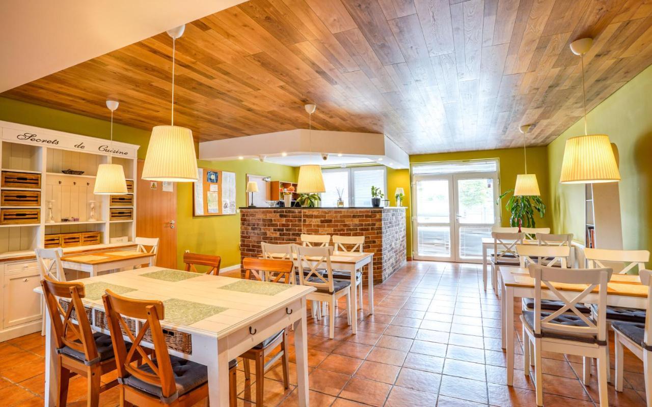 Apartmany Karmon Park Veľký Meder 외부 사진